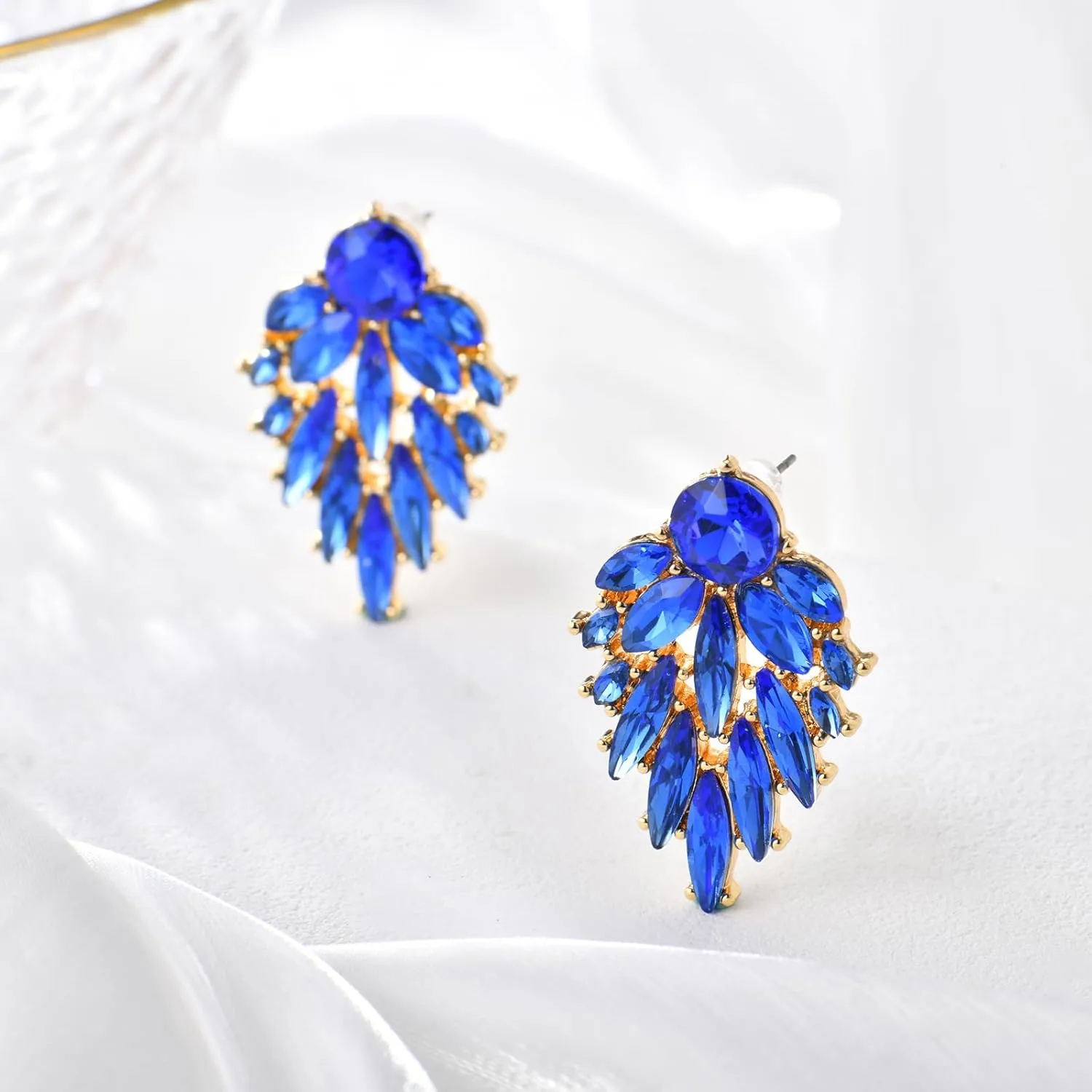 Dazzling Gold Rhinestone Crystal Cluster Vintage Leaf Dangle Chandelier Earrings for Women Jewelry Prom