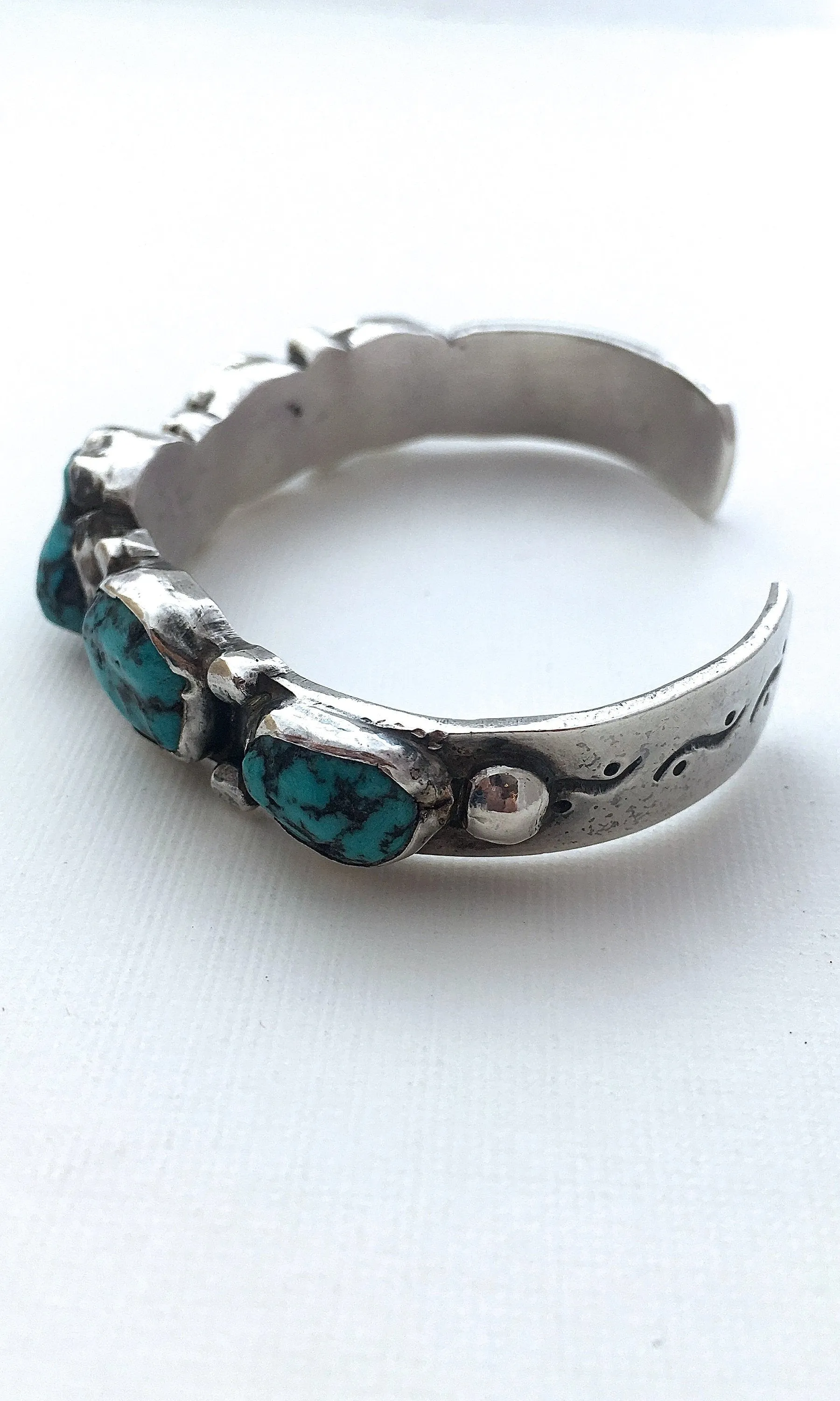 SOUTH BY SOUTHWEST Vintage Silver & Turquoise Nuggets Cuff