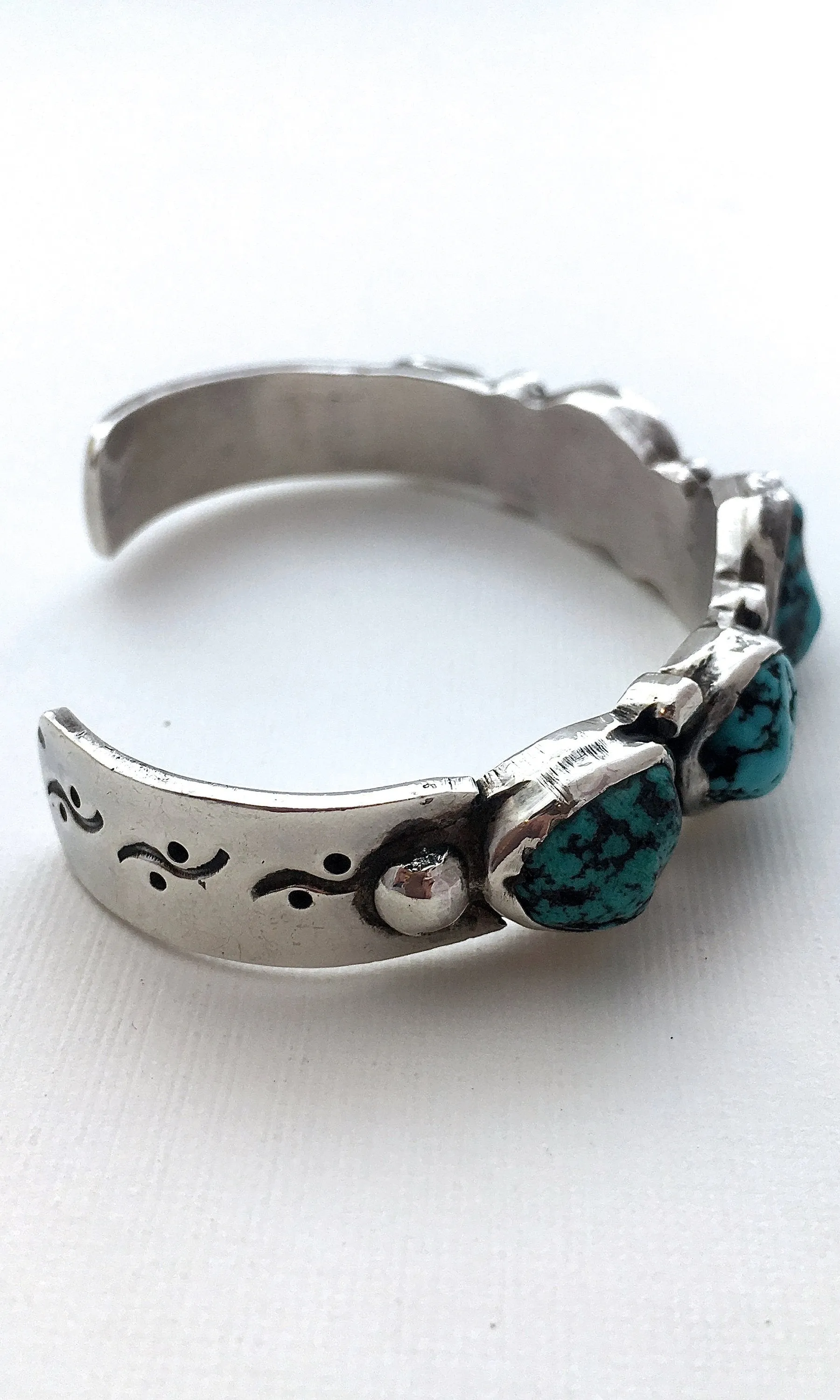 SOUTH BY SOUTHWEST Vintage Silver & Turquoise Nuggets Cuff
